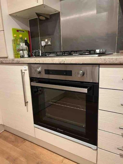 Modern Edinburgh Apartment 2 Bedrooms & Two Bathrooms Eksteriør billede